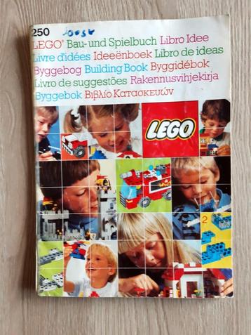 vintage Lego 250: ideeënboek (1987), compleet met stickers!! beschikbaar voor biedingen