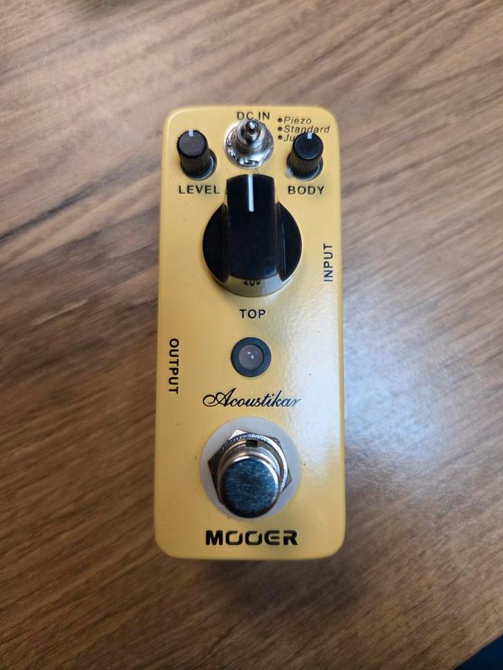 Pédale guitare électrique de simulation de guitare acoustiqu, Muziek en Instrumenten, Effecten, Zo goed als nieuw, Overige typen