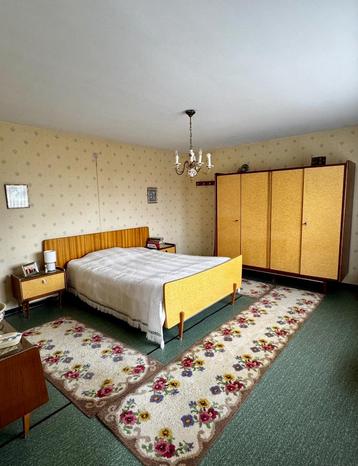 vintage slaapkamer (bed+kast) - jaren 60/70 beschikbaar voor biedingen