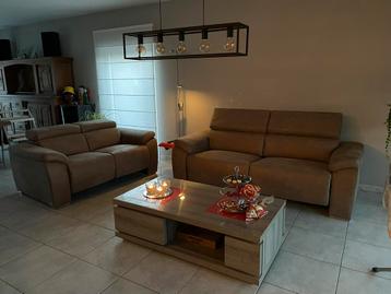 Salon in stof beschikbaar voor biedingen