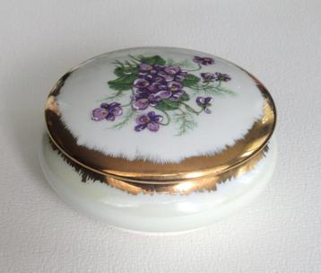 Vintage Limoges France porseleinen doosje met bloemen. beschikbaar voor biedingen