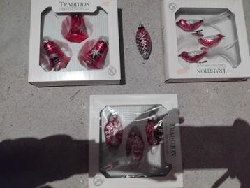 Mooie set oude retro kerstballen beschikbaar voor biedingen