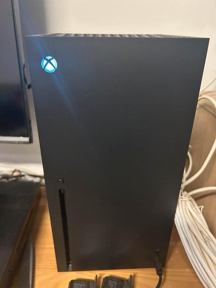 Xbox series x 1tb, Games en Spelcomputers, Spelcomputers | Xbox Series X en S, Zo goed als nieuw, Xbox Series X, Ophalen