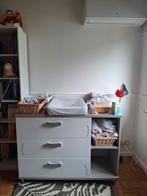 Mobilier à langer spacieux, Enfants & Bébés, Enlèvement, Armoire