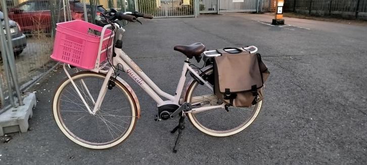 Elektrische damesfiets gazelle, Fietsen en Brommers, Fietsen | Dames | Damesfietsen, Zo goed als nieuw, Gazelle, Ophalen of Verzenden