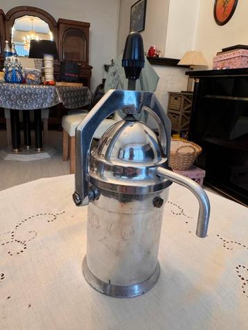 Espresso kávéfőző (Vintage espresso maker Hongaarse makelij) beschikbaar voor biedingen