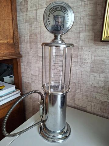 Drankdispenser "benzinepomp" beschikbaar voor biedingen