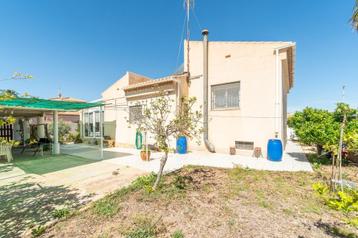 Mediterrane vrijstaande villa met garage bij La Zenia