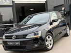 Volkswagen Jetta 1.6 CR TDi DSG NAVIGATION/ CRUISE/ GARANTIE, Auto's, Volkswagen, Gebruikt, Zwart, 4 cilinders, Zwart