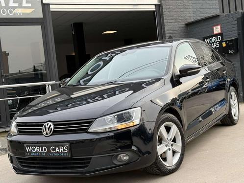 Volkswagen Jetta 1.6 CR TDi DSG NAVIGATION/ CRUISE/ GARANTIE, Auto's, Volkswagen, Bedrijf, Te koop, Jetta, ABS, Airbags, Airconditioning