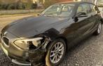 BMW 114 I 05/2014 ONGELUK DRAAIT EN RIJDT GOED, Auto's, BMW, 4 cilinders, Zwart, Handgeschakeld, 1598 cc