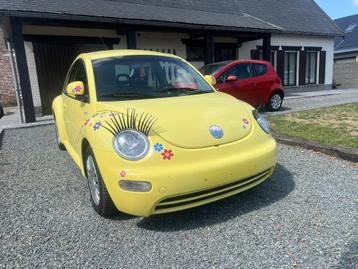 Volkswagen new beetle 2000jaar 200.000km benzine beschikbaar voor biedingen