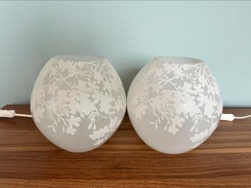 2 lampes de chevet IKEA beschikbaar voor biedingen