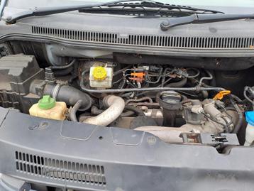 Vw T5 2.5 TDI motorschade voor onderdelen  beschikbaar voor biedingen