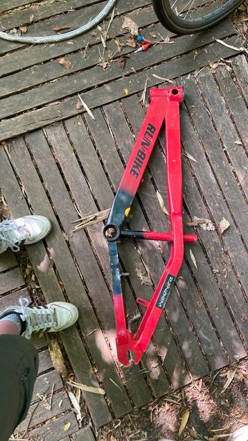 Cadre de BMX Run bike à acheter ou à échanger beschikbaar voor biedingen