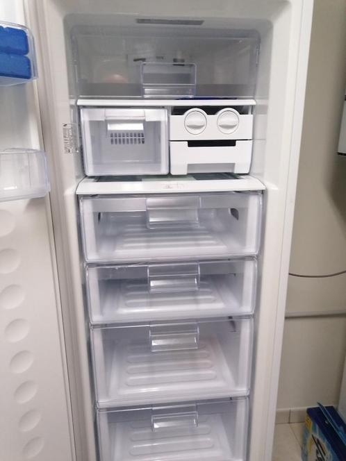 Staande diepvries Samsung +++ label, Elektronische apparatuur, Koelkasten en IJskasten, Zo goed als nieuw, Energieklasse A of zuiniger