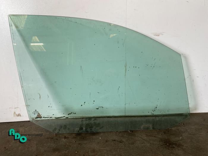 Portierruit 2Deurs rechts van een Volkswagen Caddy (Caddy 04, Auto-onderdelen, Ruiten en Toebehoren, Volkswagen, Gebruikt, 3 maanden garantie