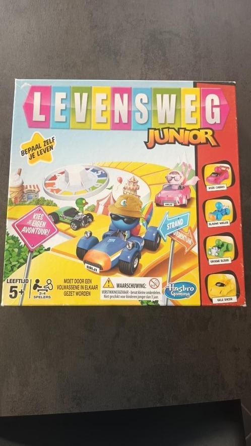 Hasbro Gaming - Levensweg Junior, Hobby en Vrije tijd, Gezelschapsspellen | Bordspellen, Zo goed als nieuw, Een of twee spelers