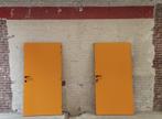 2 gebruikte industriële binnendeuren oranje – massief, Doe-het-zelf en Bouw, Deuren en Vliegenramen, Gebruikt, Binnendeur, 200 tot 215 cm