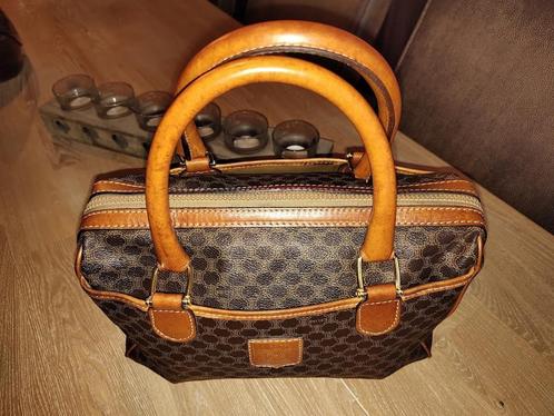 Handtas Céline. Authentiek, Handtassen en Accessoires, Tassen | Damestassen, Gebruikt, Handtas, Bruin, Ophalen of Verzenden