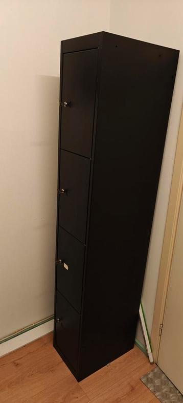 Lockers met sleutel beschikbaar voor biedingen