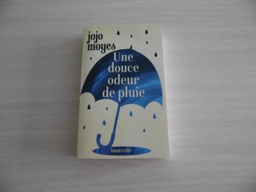 UNE DOUCE ODEUR DE PLUIE        JOJO MOYES, Boeken, Romans, Zo goed als nieuw, Europa overig, Verzenden