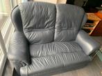Echte lederen 2 zit zetel bijna niet gebruikt! Kleur grijs ., Huis en Inrichting, Ophalen, Zo goed als nieuw