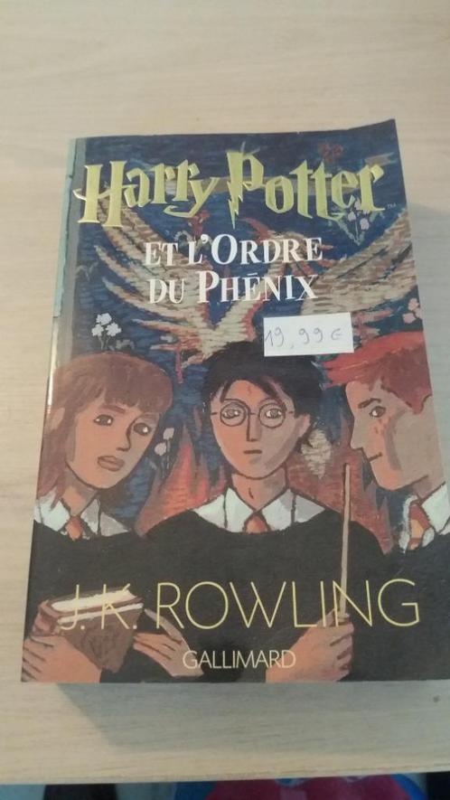 Livre harry potter et l'ordre du phénix n5, Collections, Harry Potter, Comme neuf, Livre, Poster ou Affiche, Enlèvement ou Envoi
