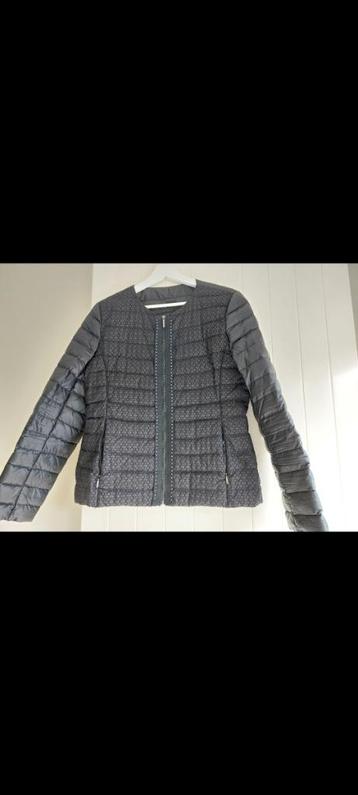 Vest Weekend Max Mara  beschikbaar voor biedingen