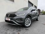 Volkswagen T-Roc EDITION 1.5TSI 150PK DSG - NIEUW -, Stof, 4 cilinders, Bedrijf, 5 zetels
