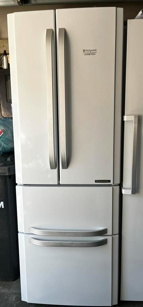 Witte Amerikaanse koelkast + diepvries Ariston Hotpoint, Elektronische apparatuur, Koelkasten en IJskasten, Gebruikt, Ophalen