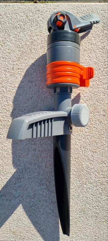 Gardena Comfort automatische sproeier op piek beschikbaar voor biedingen