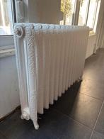 Oude gietijzeren radiator, Doe-het-zelf en Bouw, Verwarming en Radiatoren, Ophalen, 30 tot 80 cm, Radiator, Zo goed als nieuw