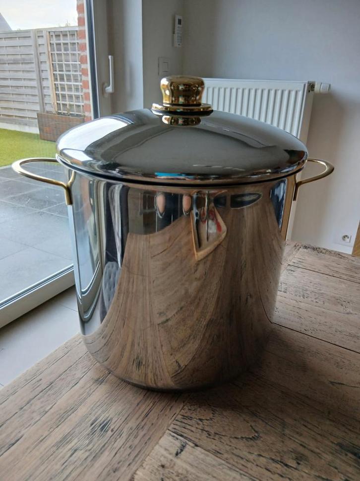 GRANDE MARMITE OU MARMITE À SOUPE EN PARFAIT ÉTAT, Maison & Meubles, Cuisine | Ustensiles de cuisine, Enlèvement ou Envoi