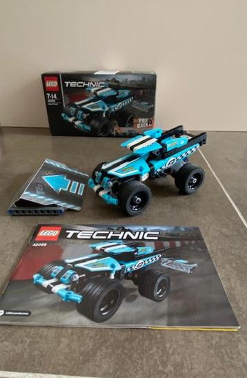 LEGO TECHNIC 42059 Stunttruck en 42057 Helikopter 2 in 1 beschikbaar voor biedingen
