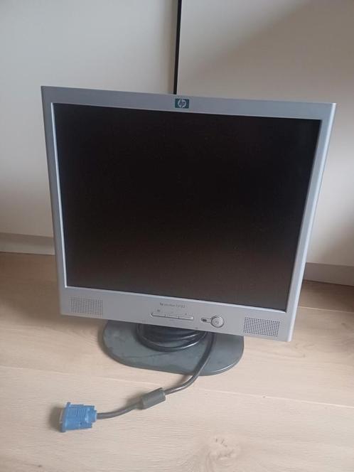 Scherm hp, Computers en Software, Monitoren, Zo goed als nieuw, 60 Hz of minder, VGA, Ingebouwde speakers, Hoofdtelefoonaansluiting