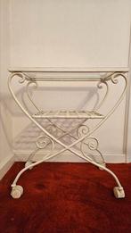 Ijzeren tafeltje met glazen blad, Ophalen, Gebruikt, Glas