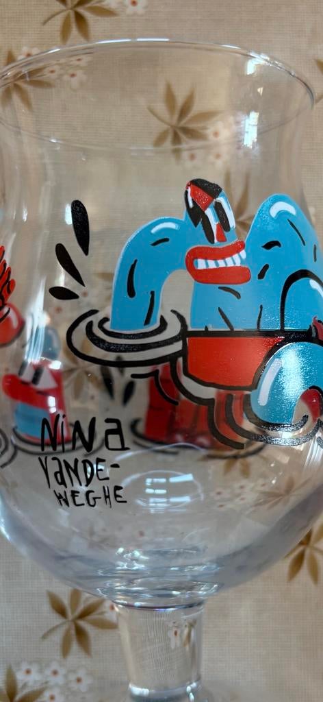 Duvel glas nina, Enlèvement, Comme neuf