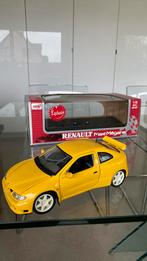 Superbe Renault Maxi megane 1:18 nickel en boîte, Hobby & Loisirs créatifs, Voitures miniatures | 1:18, Voiture, Anson, Neuf