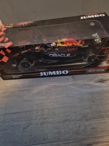 Max verstappen auto  beschikbaar voor biedingen