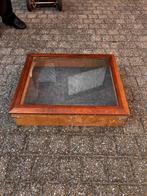 Medaille kist, Huis en Inrichting, Ophalen, Gebruikt, Glas, Minder dan 50 cm
