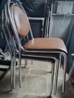 3 stoelen, Ophalen