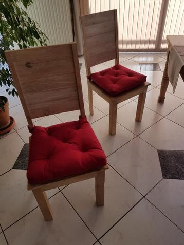 Eetkamer stoelen 6 stoelen teak met kussen. beschikbaar voor biedingen