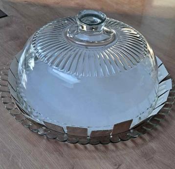 Plateau a gateau neuf, Enlèvement