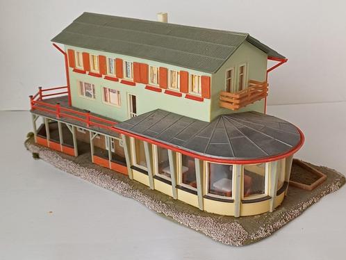 Modelbouw trein Huisjes Faller Jouef en Kibri, Hobby en Vrije tijd, Modelbouw | Figuren en Diorama's, Gebruikt, Ophalen
