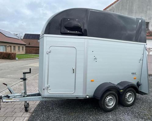 Humbaur  Singel zadelkamer 1,5 p 2020 full alu, Dieren en Toebehoren, Paarden en Pony's | Trailers en Aanhangwagens, Zo goed als nieuw