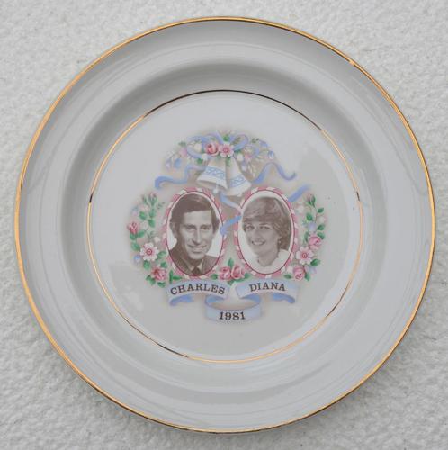 Souvenir Bord, Commemorate Marriage Charles and Diana 1981, Verzamelen, Koningshuis en Royalty, Nieuw, Servies, Ophalen of Verzenden