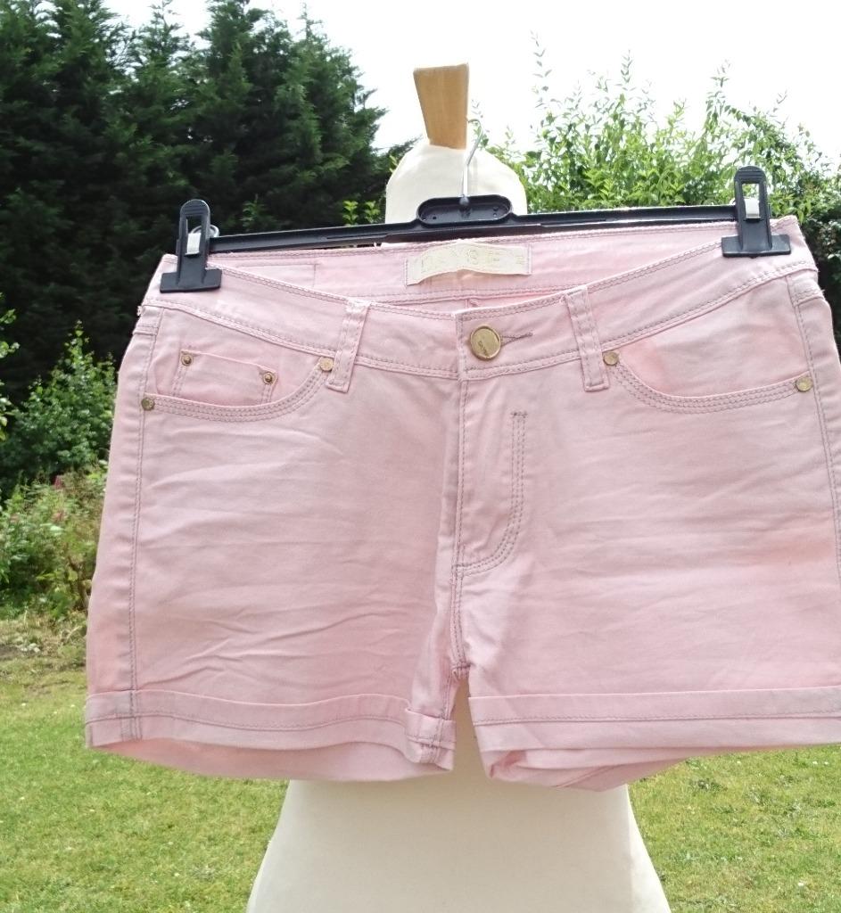 mooie short licht roos NIEUW +- 36, Neuf, Enlèvement ou Envoi, Rose, Taille 36 (S)