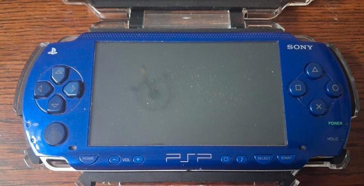 Psp 1004 japans model, Games en Spelcomputers, Spelcomputers | Sony PSP, Gebruikt, PSP, Blauw, Ophalen of Verzenden
