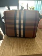 Handtas burberry, Enlèvement